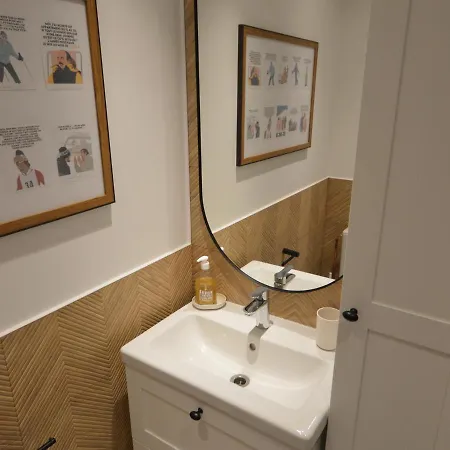 Apartment Renove Au Pied Des Pistes Avec Balcon Et Cuisine Equipee La Plagne