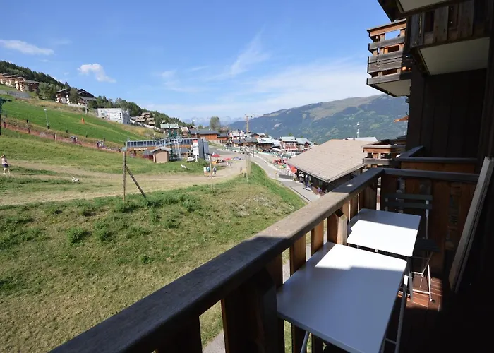 Renove Au Pied Des Pistes Avec Balcon Et Cuisine Equipee - Fr-1-755-9